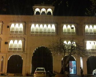 Tourist Rest House - Agra - Edificio