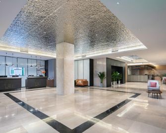 Huasheng Hotel (Yueyanglou Railway Station Branch) - Yueyang - Lobby