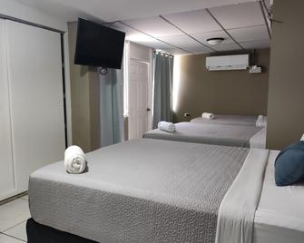 Kartagus Hotel - San Salvador - Bedroom