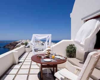 Nikos Villas - Oia - Balkon