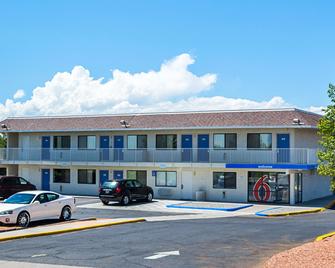 Motel 6 Pueblo I-25 - Pueblo - Bina