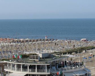 Embassy Aparthotel - Rimini