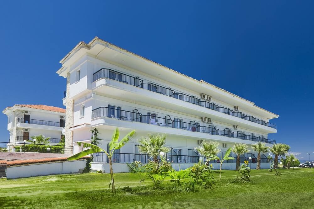 Hilltop - חאניוטיס - בניין