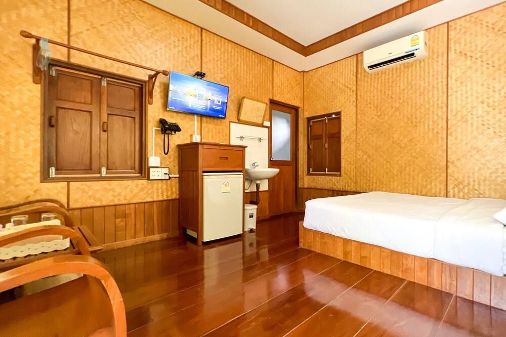 Baan Siriporn Resort