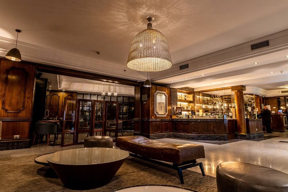 Wyndham Garden Santiago Kennedy - סנטיאגו - בר