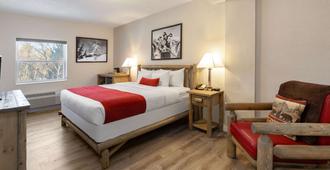 Pine Mountain Ski & Golf Resort - Iron Mountain - Bedroom