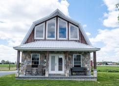 Cozy cabin on our 5th generation family farm! - Greenwood - Edificio