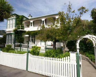 Sussex House Bed And Breakfast - Nelson - Bâtiment