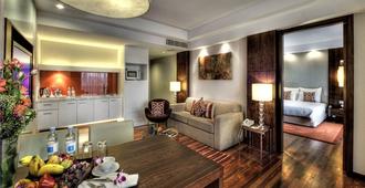 Seri Pacific Hotel Kuala Lumpur - Kuala Lumpur - Living room