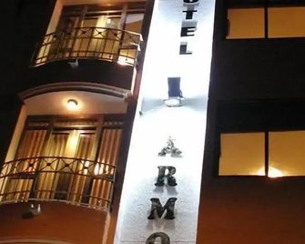 Hotel Armont - Calarcá - Building