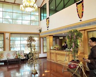 Gopika Regency Hotel - 科欽 - 櫃檯