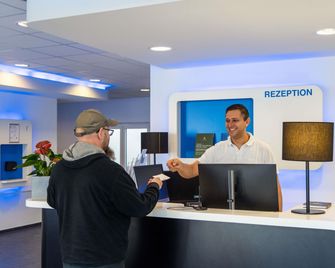Ibis Budget Ulm City - אולם - בניין