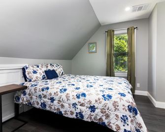 Cozy 1Br Micro Apartment Close To The Falls - Niagara Falls - Bedroom