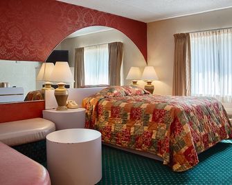 La Mirage Motor Inn - Monmouth Junction - Bedroom