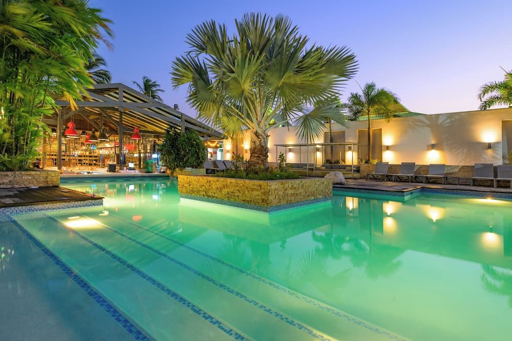 تروبيال هوتل آند كازينو