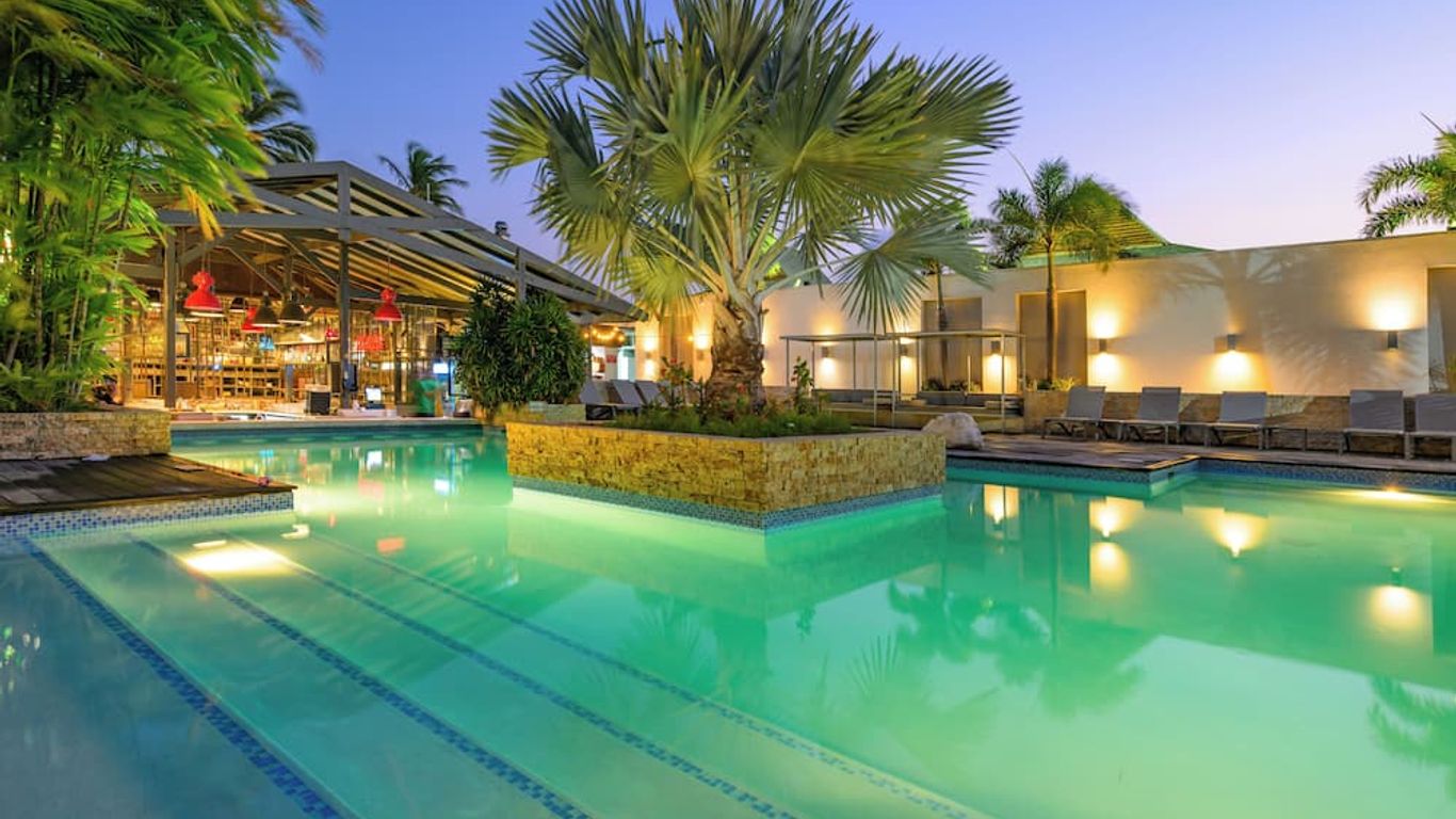 Trupial Hotel & Casino