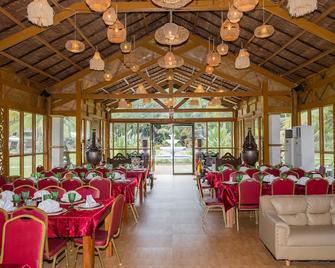 Daya Farm and Adventure - Banaybanay - Restaurante