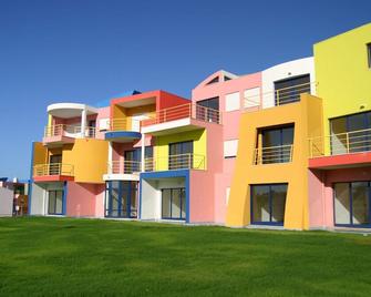 Orada Apartamentos Turísticos - Marina de Albufeira - Albufeira - Building
