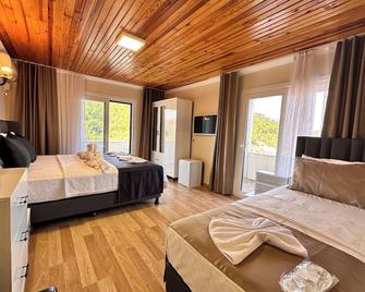 Olive Branch Hotel - Ayvalik - Sypialnia