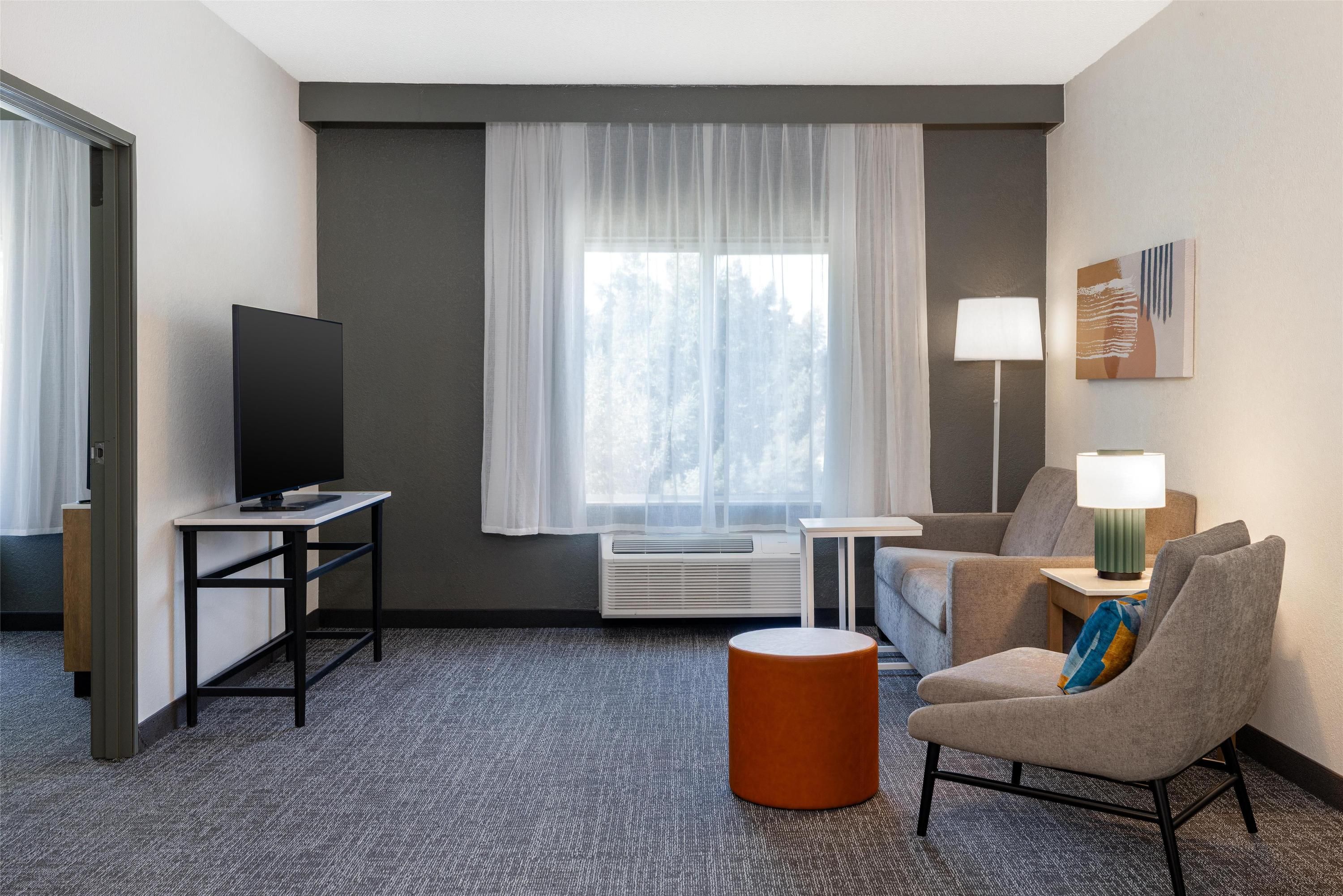 سبارك باي هيلتون أمس - أميس - غرفة نوم