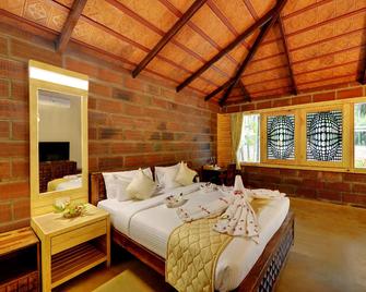 Gold Coins Club & Resort - Bangalore - Camera da letto