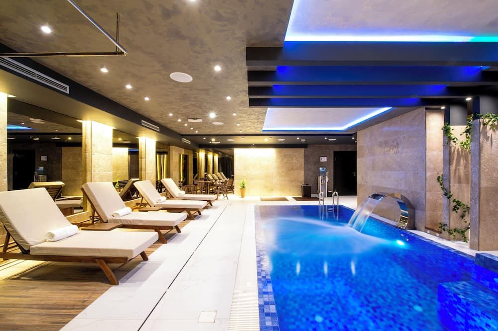 أمستردام هوتل - بلغراد - حوض السباحة