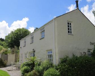 Beautiful Quiet Rural Character Cottage In The Heart Of Cornwall. - Perranwell - Edificio