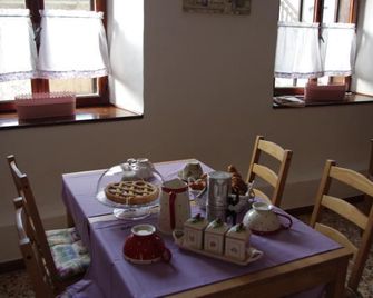 Scola Veja - Bruzolo - Їдальня