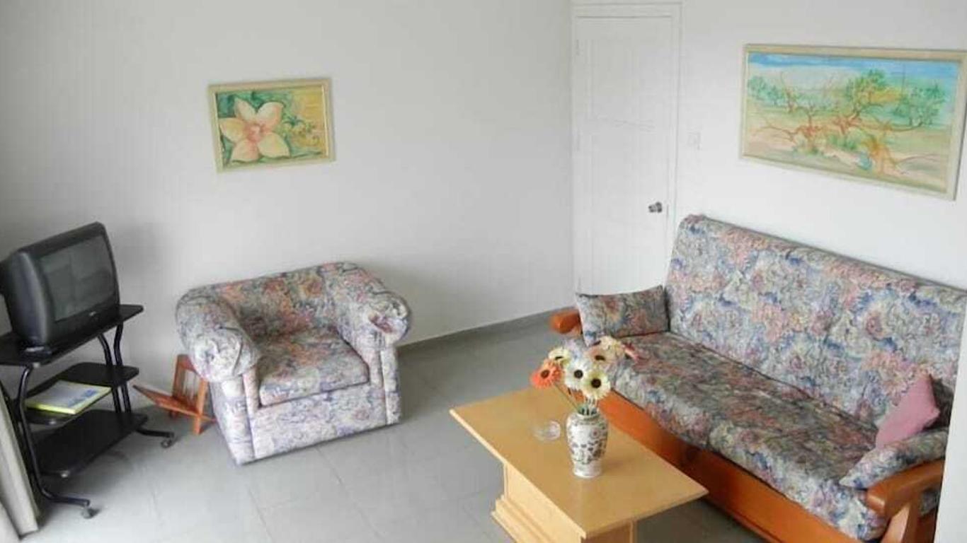 Tsialis Hotel Apartments