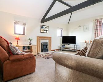 The Granary, Pet Friendly, With A Garden In Fulking - Henfield - Sala de estar