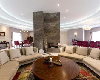 Yengice Thermal Resort Gabala - Gabala - Living room
