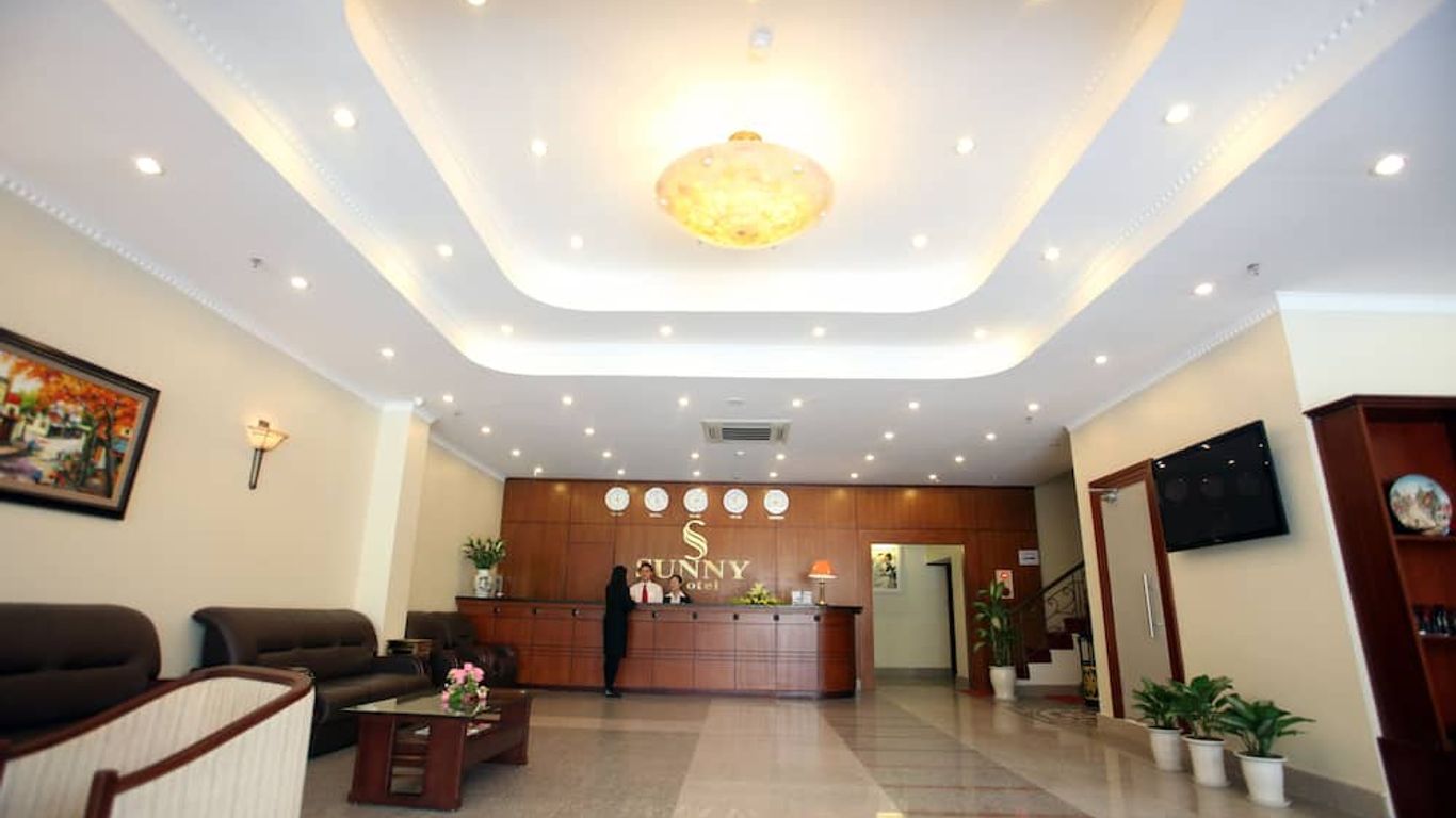 Sunny Hotel 3