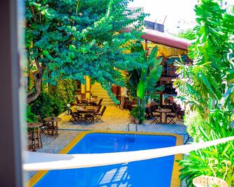 Hôtel Restaurant Coco Lodge Majunga - Mahajanga - Pool