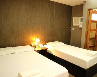 West Gate Hotel - Laoag