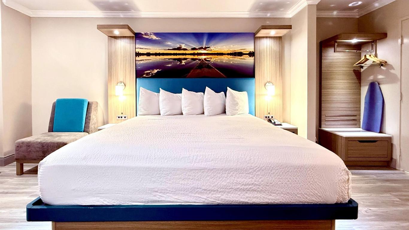 Days Inn Los Angeles/LAX/Redondo and Manhattan Beach