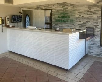 Garden Inn & Suites - Hogansville - Front desk