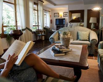 Hotel Infantado - Potes - Living room