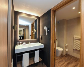 Sommos Hotel Benasque Spa - Benasque - Koupelna