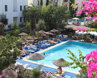 Bodrum Park Hotel - Bodrum - Pool