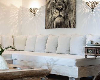 Lion in the Sun Boutique Hotel & Spa - Malindi - Wohnzimmer