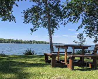 Manoir D'Youville - Châteauguay - Patio