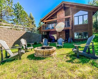 Great lakeside home for outdoor fun by Devil Track Lake near Grand Marais, MN. - Grand Marais - Außenansicht