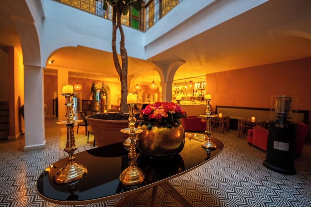 رياض الأعين الزرقاء