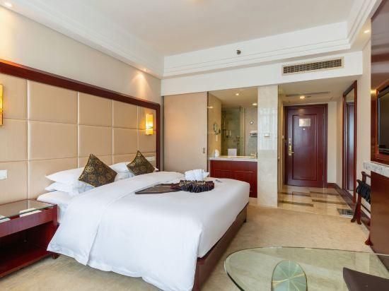 Hengdian World Studios · Grand Hotel (Near Qin Dynasty Palace & Riverside Scene Qingming Picture)