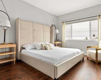 The Comfy & Cozy Suite - Los Angeles - Bedroom