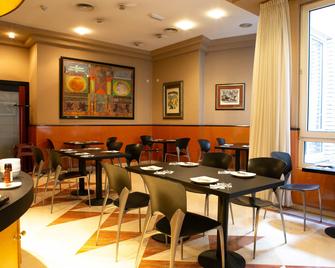 Hotel Sercotel Ciudad de Oviedo - Oviedo - Restaurant