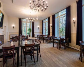 Stayokay Hostel Utrecht - Bunnik - באניק - מסעדה