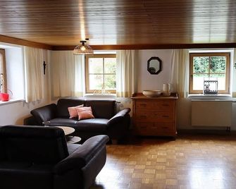 House with barbecue, terrace & garden | Mountain view - Rosshaupten