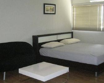 Thailand Taxi Apartment Hostel - Pak Kret - Bedroom