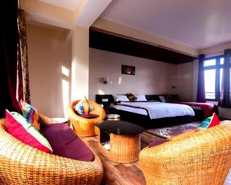 Pine Village Retreat - Pelling - Habitación